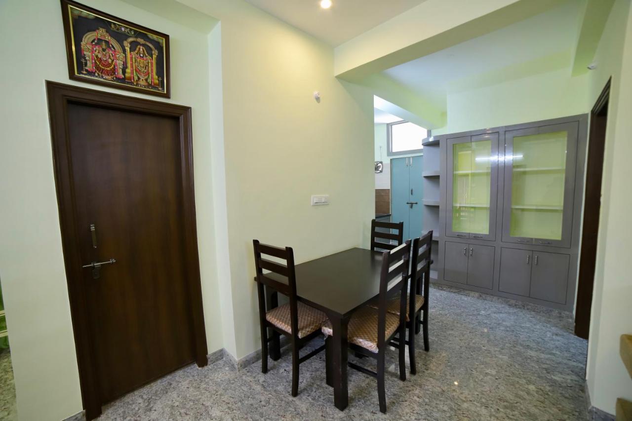 Truelife Homestays: Mountain View 2bhk Near Railway Station Apartment Tirupati